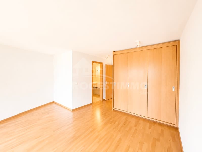 BRIGHT DUPLEX IN SAILLON (6)