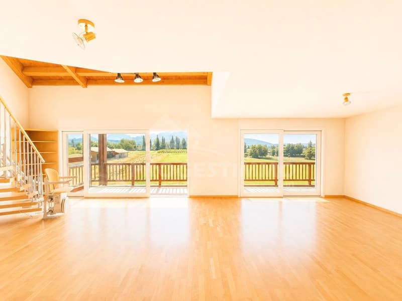 BRIGHT DUPLEX IN SAILLON (4)
