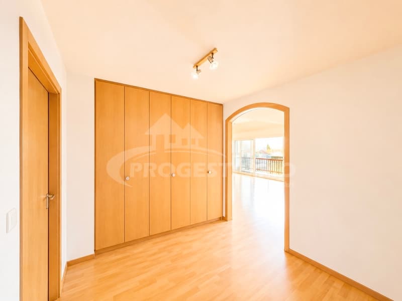 BRIGHT DUPLEX IN SAILLON (5)