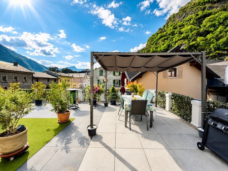 Appartamento con fascino e terrazza panoramica spaziosa (12)