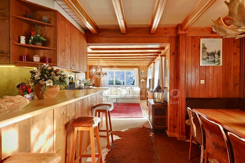 Chalet mit Grundstück, Aussicht und Helligkeit (4)