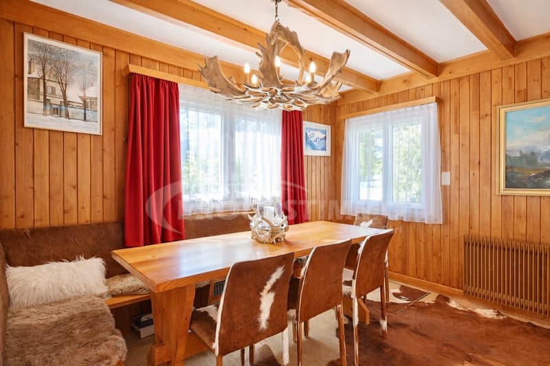 Chalet mit Grundstück, Aussicht und Helligkeit (6)