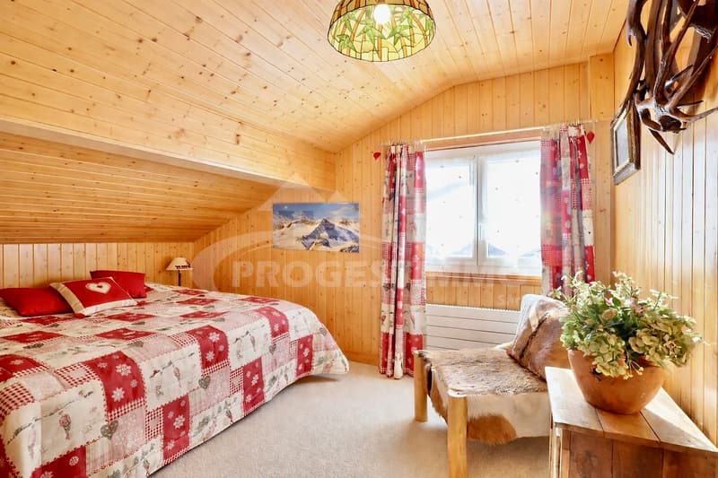 Chalet mit Grundstück, Aussicht und Helligkeit (7)