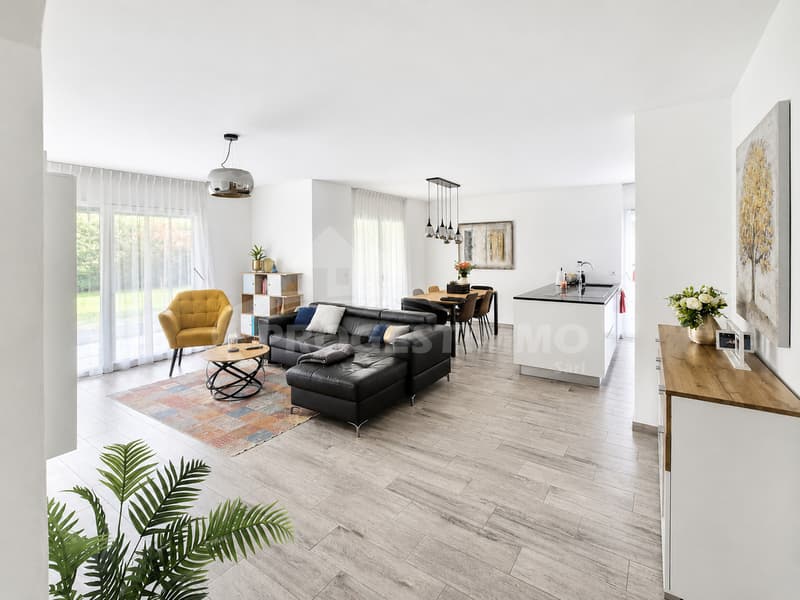 MAGNIFICENT 5.5-ROOM APARTMENT WITH TERRACE AND PRIVATE GARDEN (1)