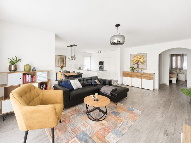 MAGNIFICENT 5.5-ROOM APARTMENT WITH TERRACE AND PRIVATE GARDEN (2)