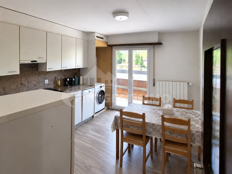 4.5 ROOMS BRIGHT WITH BALCONY IN THE HEART OF Uvrier (2)