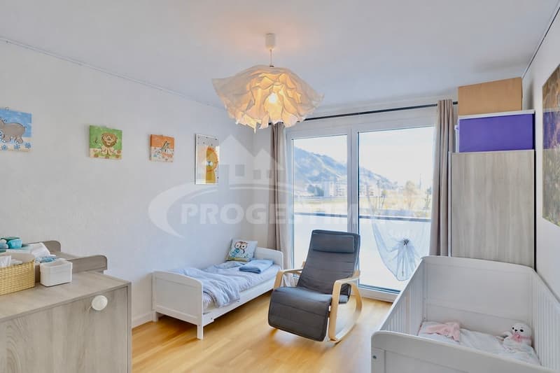 EXCEPTIONNEL APPARTEMENT 4.5 PIÈCES DANS UN ENVIRONNEMENT PAISIBLE (3)