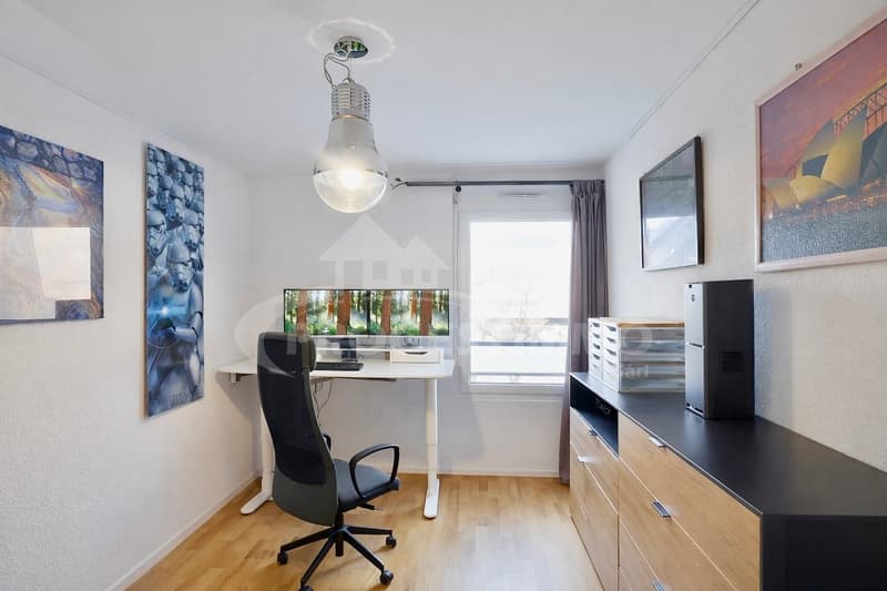 EXCEPTIONNEL APPARTEMENT 4.5 PIÈCES DANS UN ENVIRONNEMENT PAISIBLE (5)