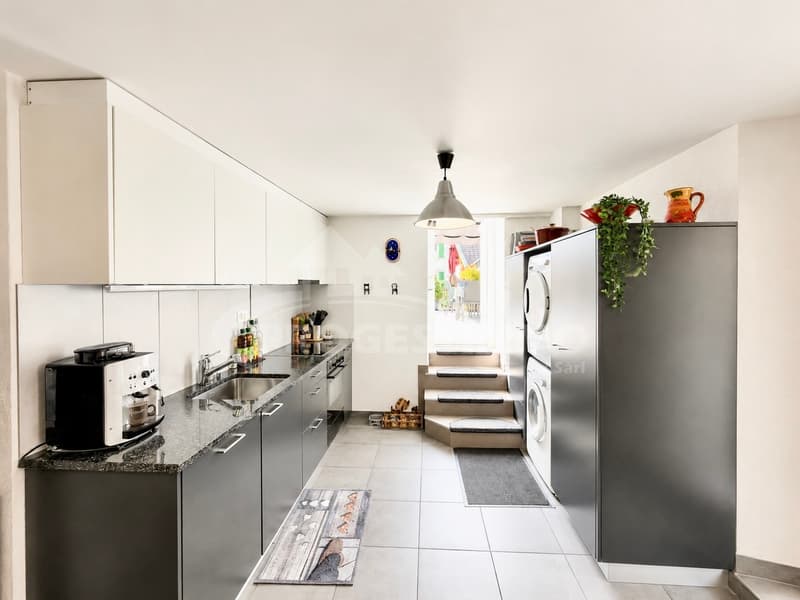 Charming Apartment with Spacious Panoramic Terrace (6)