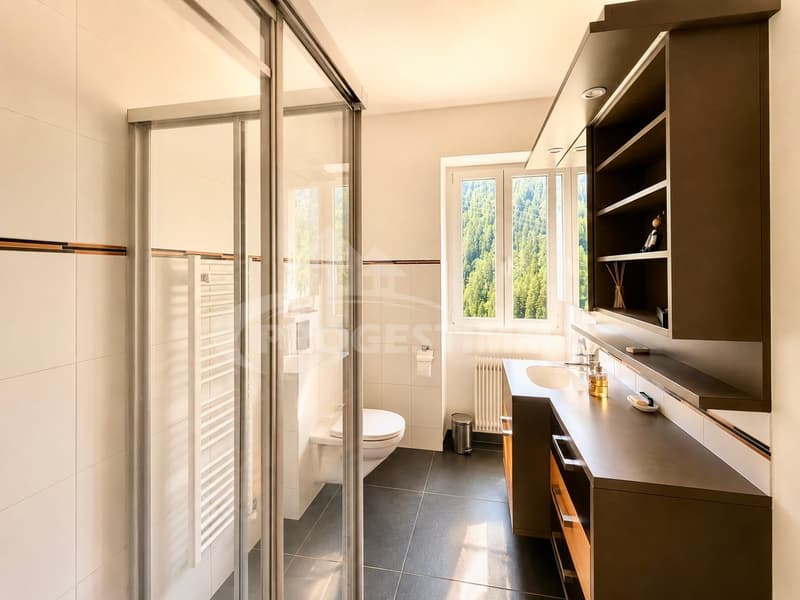 SPLENDIDA APARTAMENTO DI 4,5 LOCALI CON VISTA MOZZAFIATO IN CUORE ALLE ALPI (7)