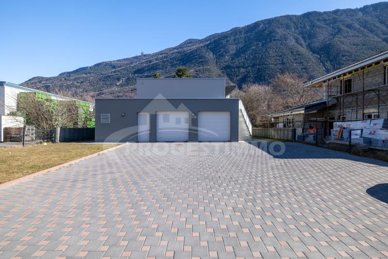 Beautiful modern villa with two apartments (11)