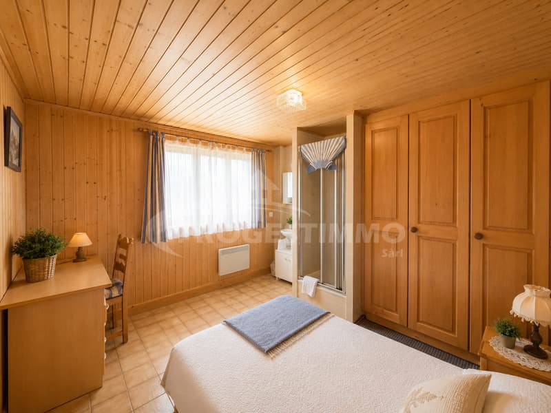 MAGNIFICENT CHALET WITH EXCEPTIONAL VOLUMES AND HIGH POTENTIAL (9)