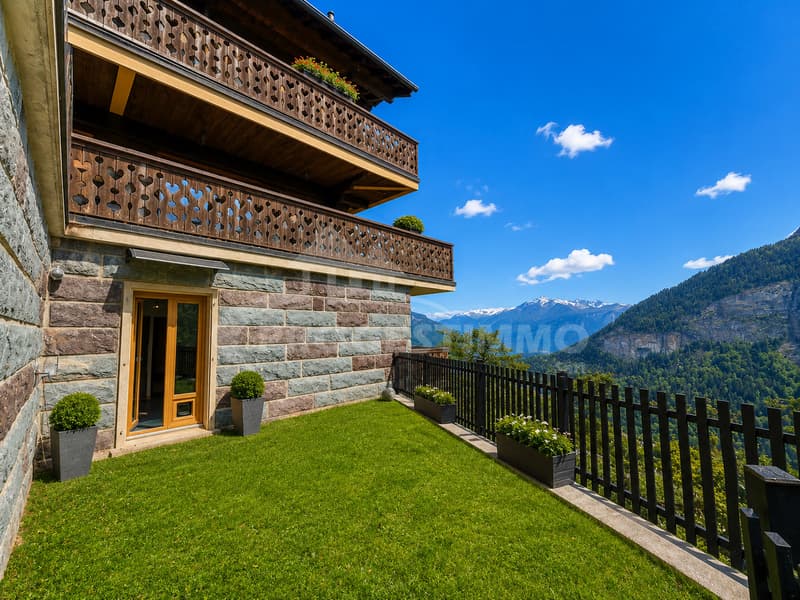 MAGNIFICENT CHALET WITH EXCEPTIONAL VOLUMES AND HIGH POTENTIAL (12)
