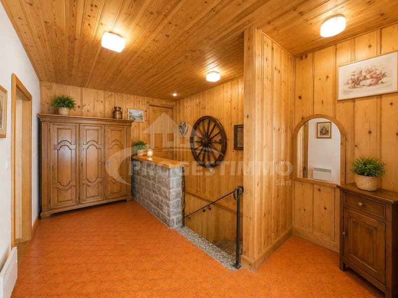 MAGNIFICENT CHALET WITH EXCEPTIONAL VOLUMES AND HIGH POTENTIAL (7)