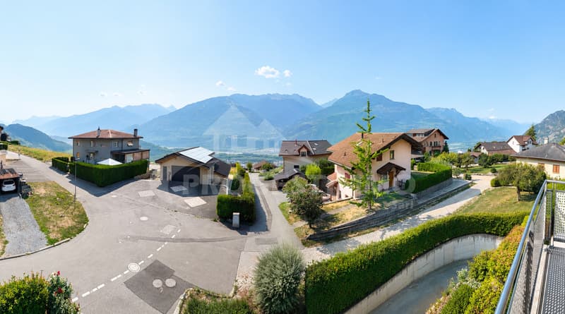 ATTIQUE D'EXCEPTION AVEC VUE PANORAMIQUE SUR LES ALPES (11)