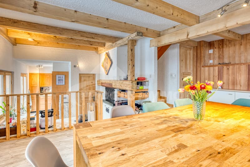 UN CHALET D'EXCEPTION ENTRE NATURE, ESPACE ET ART DE VIVRE (5)