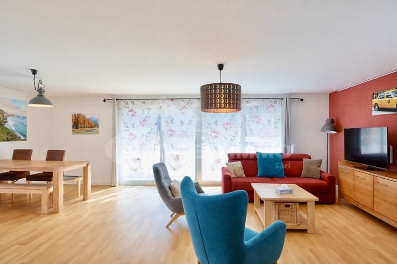 EXCEPTIONNEL APPARTEMENT 4.5 PIÈCES DANS UN ENVIRONNEMENT PAISIBLE (1)