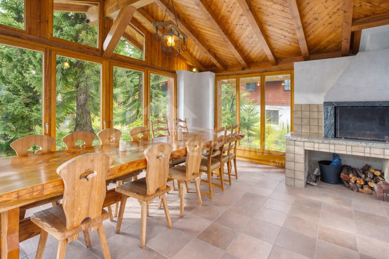 ENSEMBLE IMMOBILIER AVEC TERRAIN CONSTRUCTIBLE EN STATION (7)