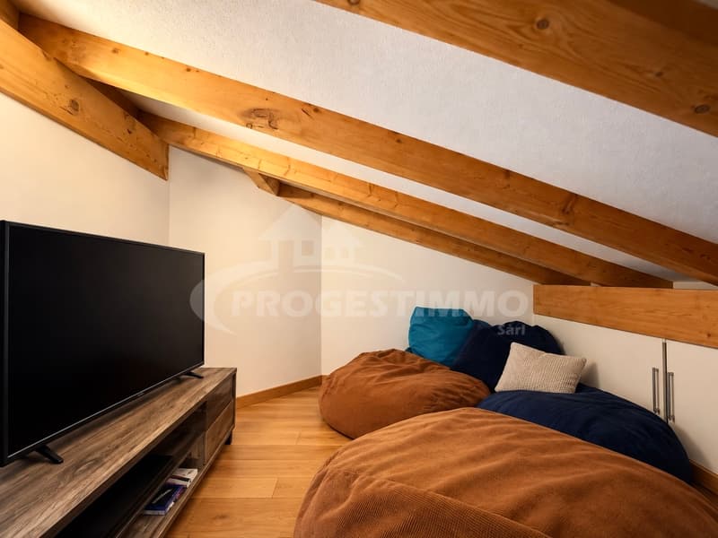 SPACIEUSE VILLA RÉNOVÉE DE 6,5 PIÈCES (10)