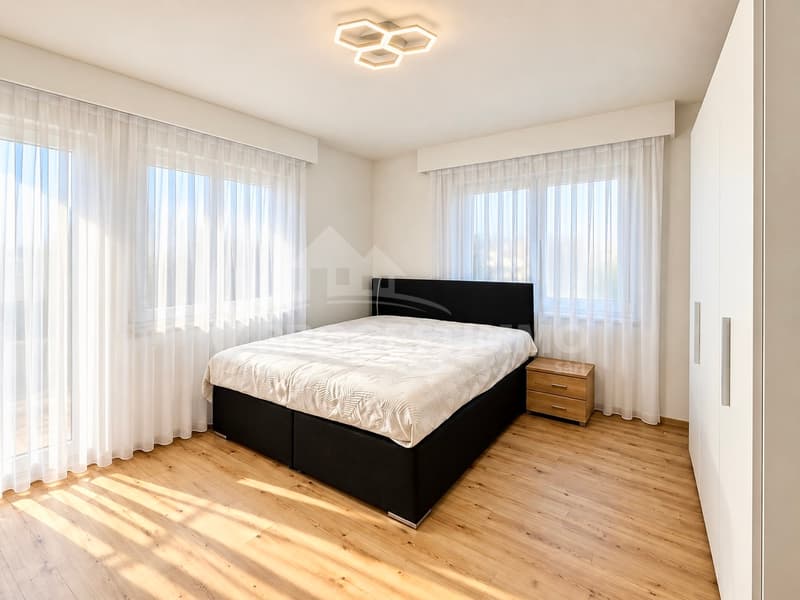 SPACIEUSE VILLA RÉNOVÉE DE 6,5 PIÈCES (8)