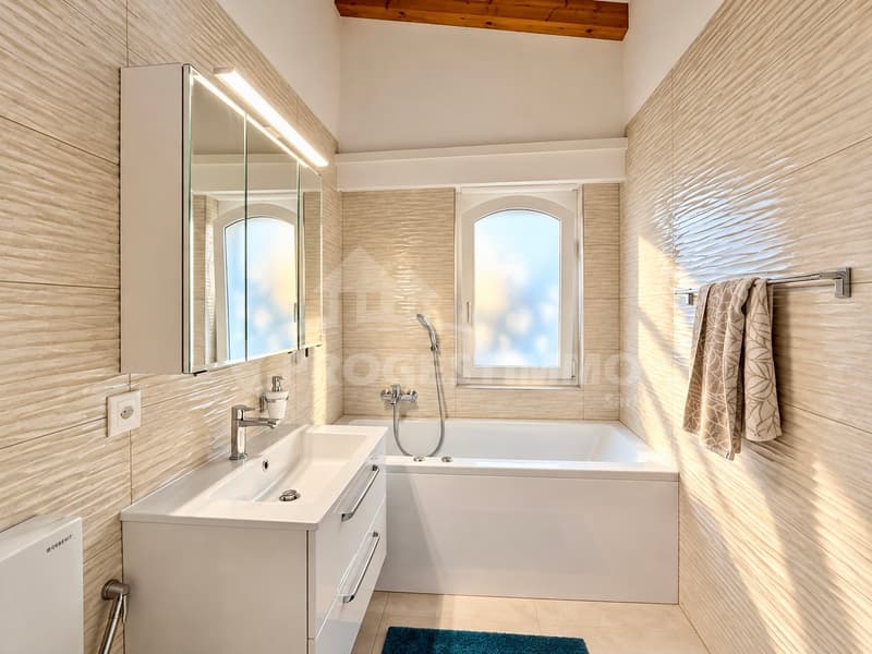 SPACIEUSE VILLA RÉNOVÉE DE 6,5 PIÈCES (11)