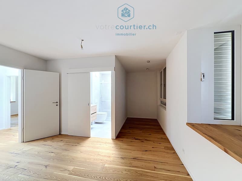 Villa contemporanea nuova con tetto a punta e giardino - disponibile subito (11)