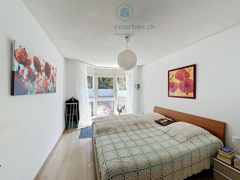 Appartement, terrasse et jardin, au calme en ville, proche HFR et gare (12)