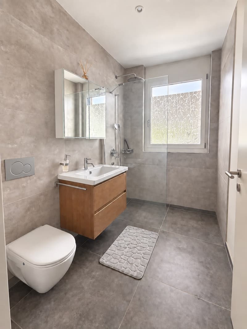BIRCHWIL - 4.5 Zimmer Dachwohnung mit schöner Aussicht aus fast allen Räumen (4)