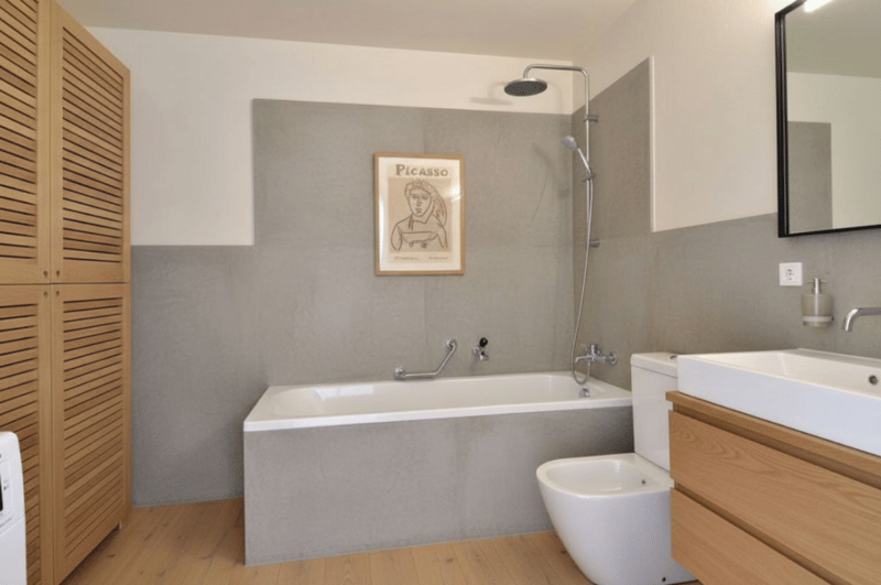 Duplex mit 3,5 Zimmern + Büro mit großem Potenzial und unvergleichlichem Blick (14)