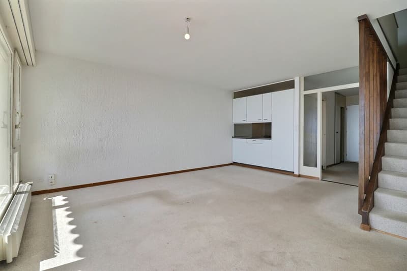 Duplex mit 3,5 Zimmern + Büro mit großem Potenzial und unvergleichlichem Blick (3)