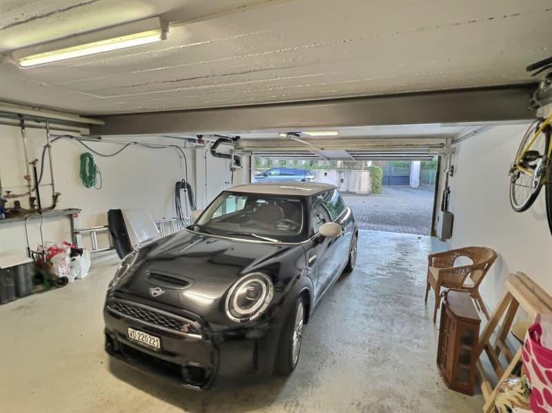 Elegante Villa in einem exklusiven Viertel, direkt am See (26)