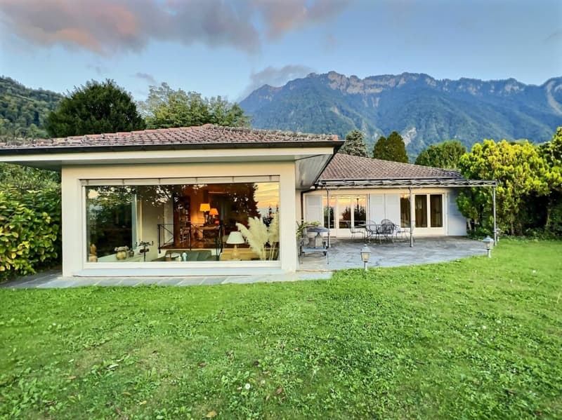 Elegante Villa in einem exklusiven Viertel, direkt am See (23)