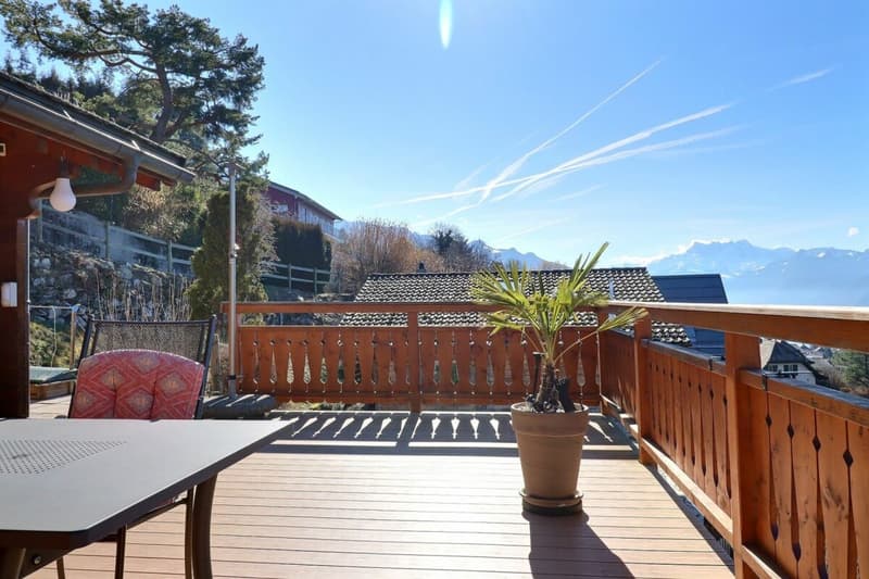 Magnifico chalet con vista sul lago e le montagne (22)