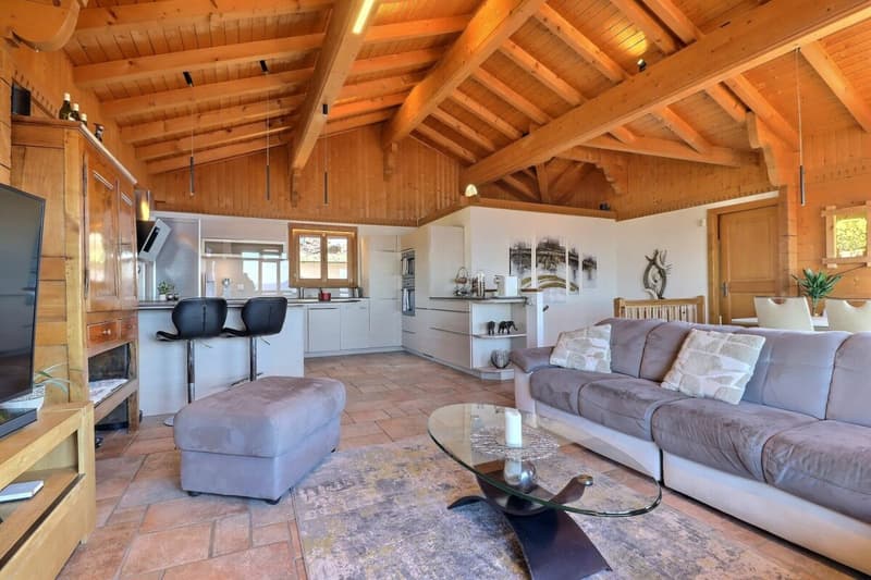 Magnifico chalet con vista sul lago e le montagne (7)