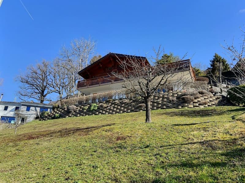 Magnifico chalet con vista sul lago e le montagne (25)