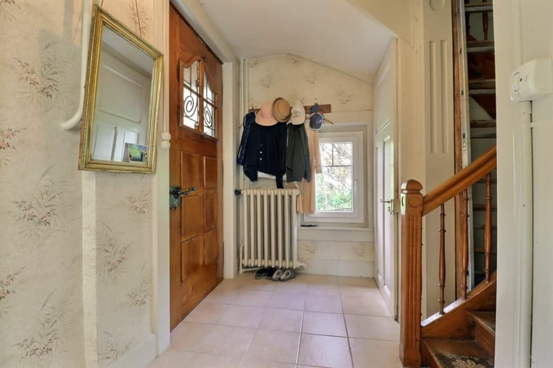Chalet with great potential, Les Avants (8)