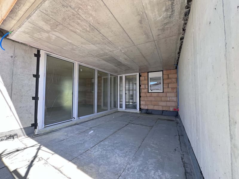 Lot 10  - Loggia