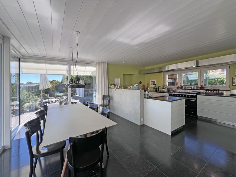 Habitation principale - Rez-supérieur - Salle à manger et cuisine