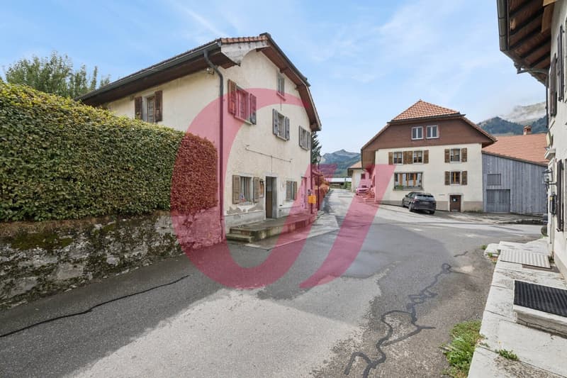 Maison villageoise au coeur de Lessoc ! (1)