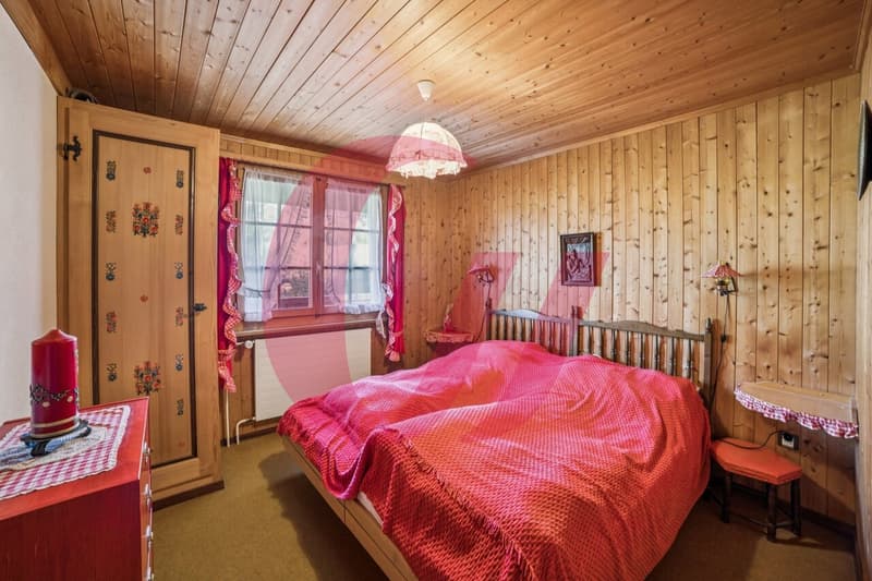 Charmey - chalet typique de 5.5 pièces dans un cadre privilégié (8)
