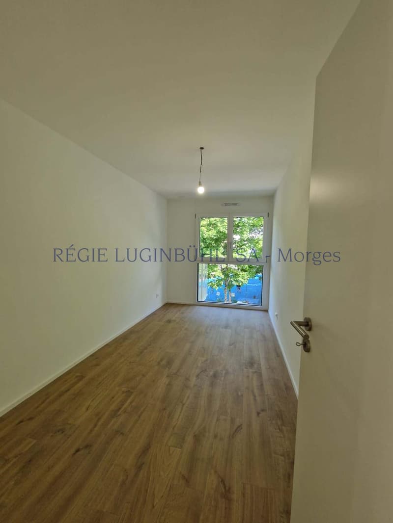 Bel appartement de 3.5 pièces d'env. 87m2 situé au 1er étage d'un nouvel immeuble (12)