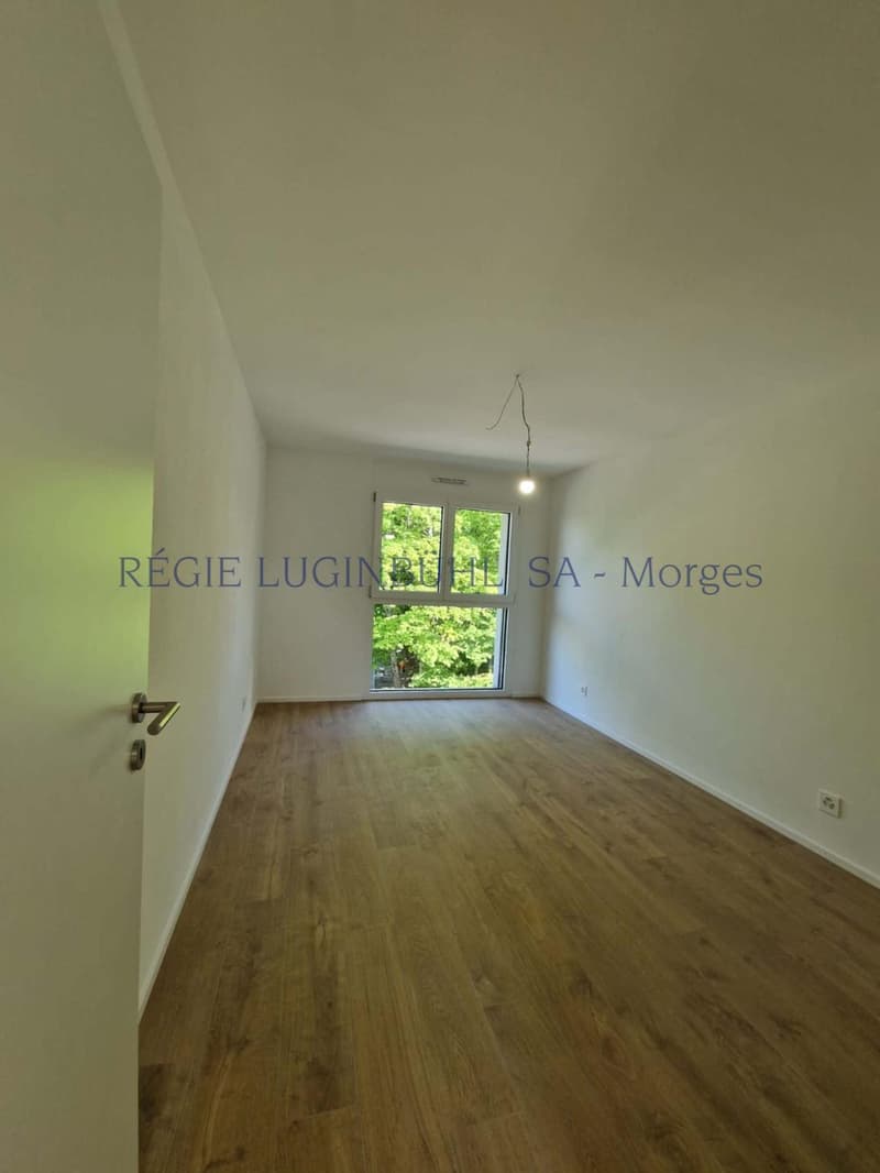 Bel appartement de 3.5 pièces d'env. 87m2 situé au 1er étage d'un nouvel immeuble (8)