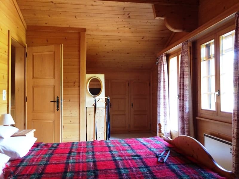 Chalet for sale near the city center (9)