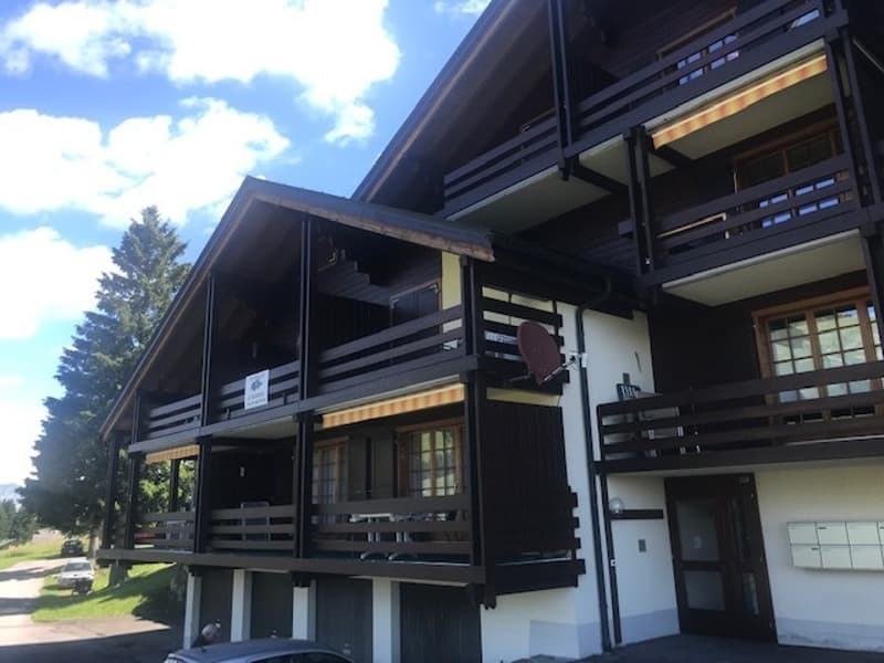 Duplex aux Mosses avec deux balcons, box et place de parc. Vue. Vite ! (1)