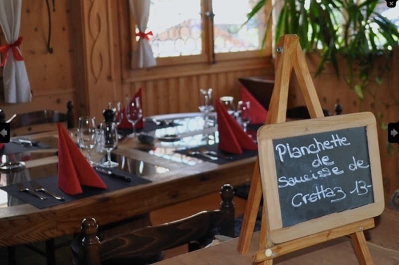 The jewel that was the Le Chaussy restaurant is for sale in Les Mosses (5)
