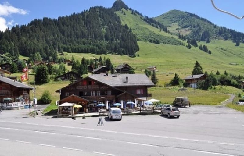The jewel that was the Le Chaussy restaurant is for sale in Les Mosses (4)