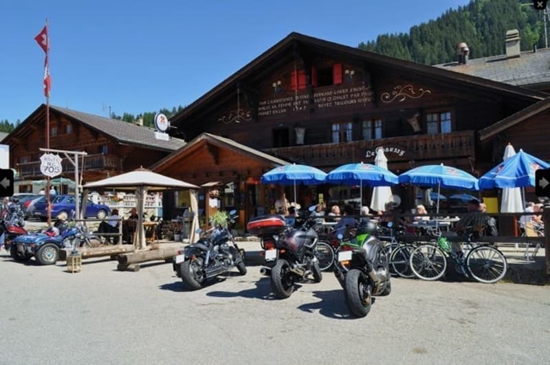 The jewel that was the Le Chaussy restaurant is for sale in Les Mosses (3)