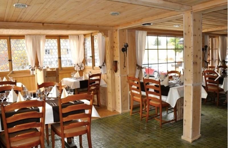 The jewel that was the Le Chaussy restaurant is for sale in Les Mosses (13)