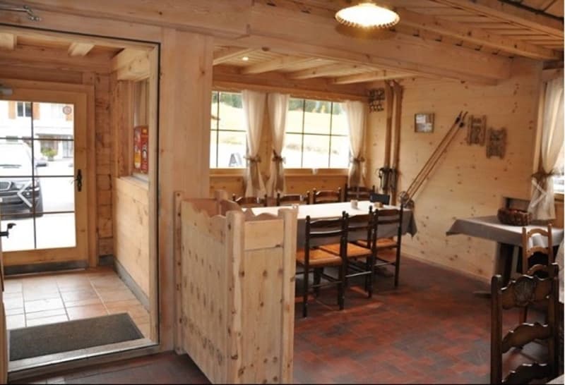 The jewel that was the Le Chaussy restaurant is for sale in Les Mosses (7)