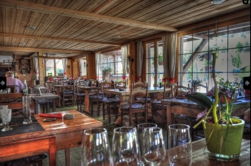 The jewel that was the Le Chaussy restaurant is for sale in Les Mosses (12)